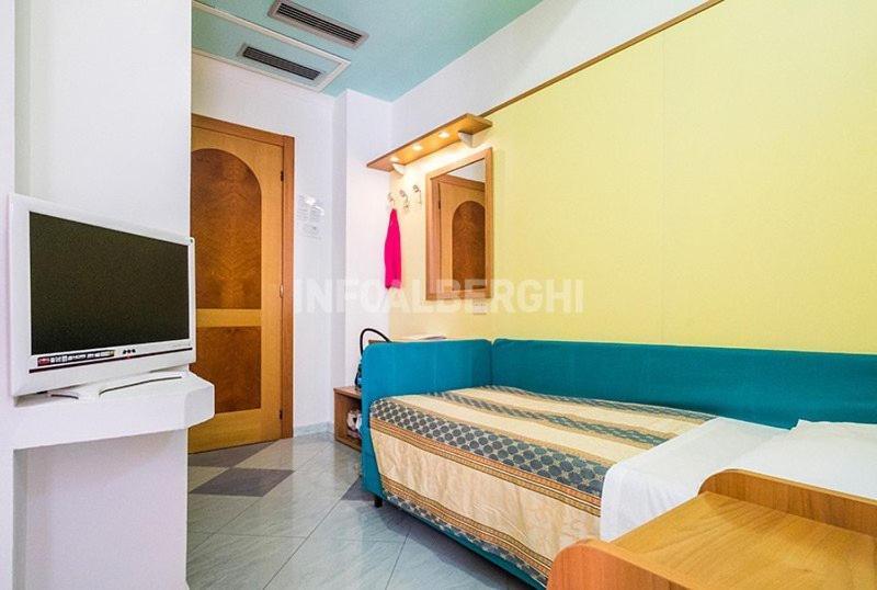 Hotel Christian Rimini Eksteriør bilde