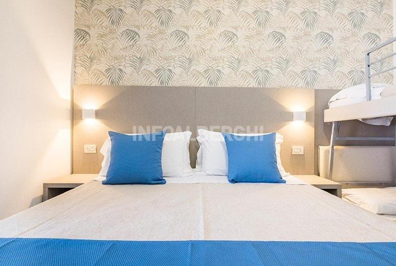 Hotel Christian Rimini Eksteriør bilde