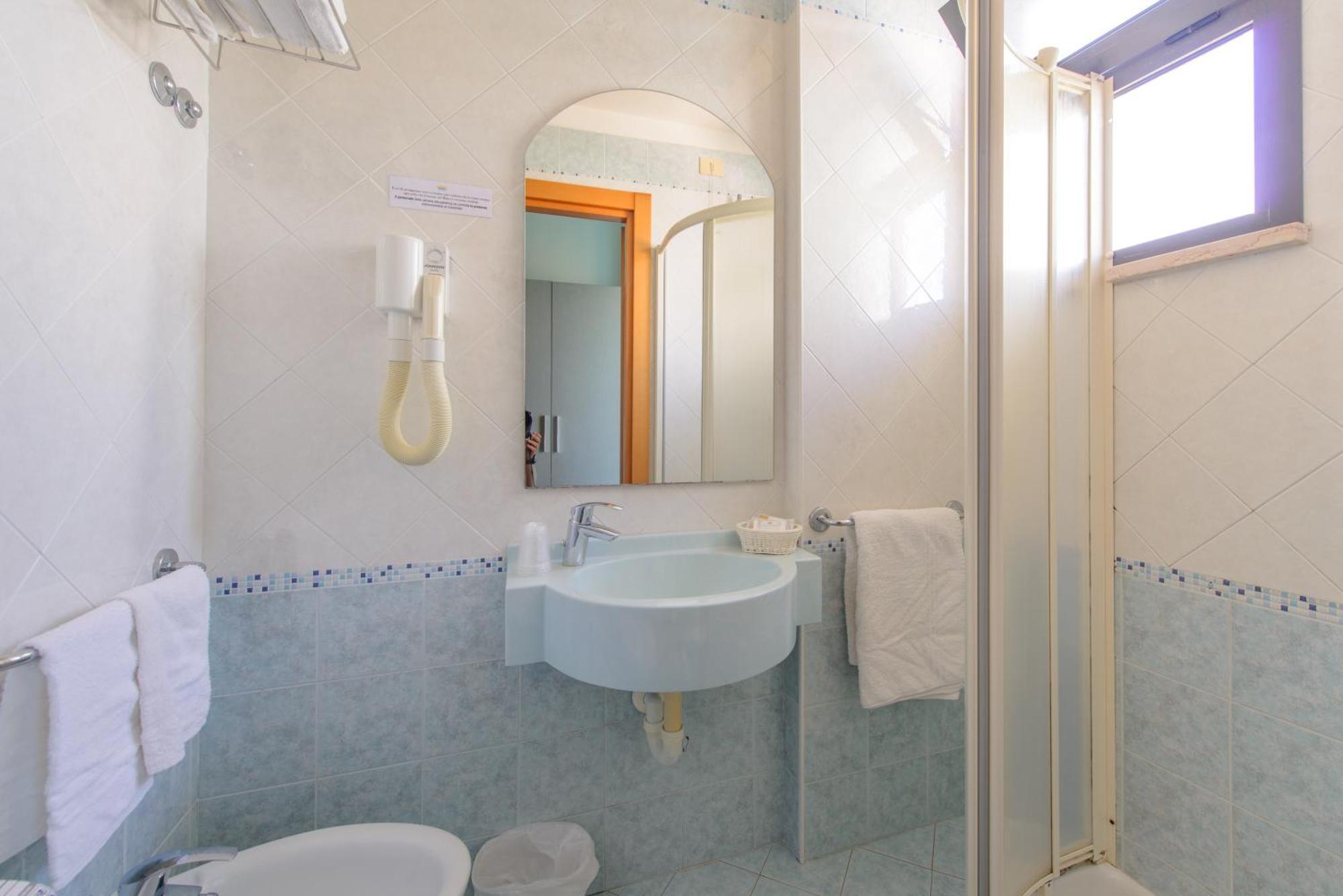 Hotel Christian Rimini Eksteriør bilde
